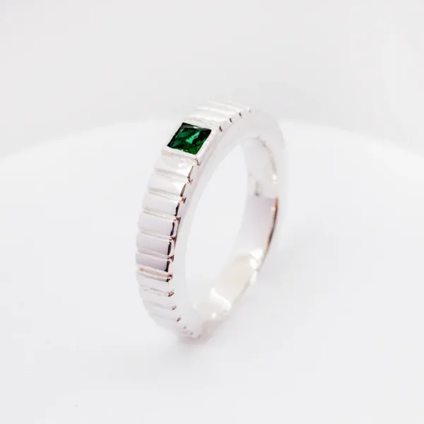 Green square stone ring in silver for men Green square stone ring in silver for men
