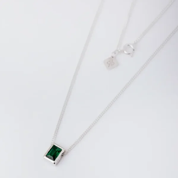 Rectangular emerald stone necklace in silver for men Rectangular emerald stone necklace in silver for men