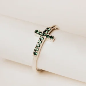 Men's Cross Ring With Emerald Zirconia Set in white gold