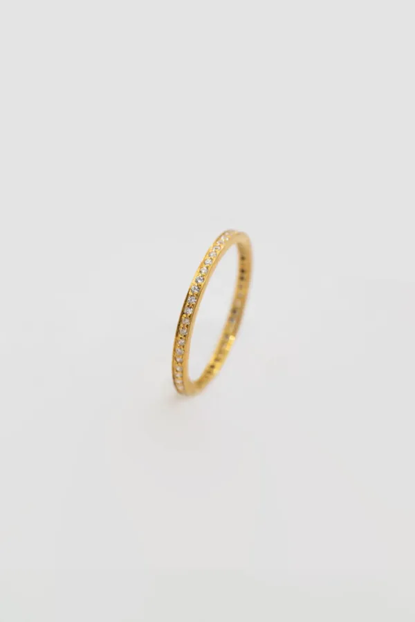 anel em prata banhado a ouro com zirconias para homem