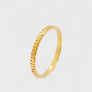 Anel Masculino Ondas Mini em Prata 925 – Textura Linear