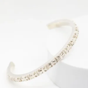 Escrava Masculina NOA em Prata 925 com Padrão em Relevo