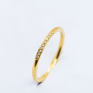 Anel Minimalista Ouro 9K E Diamantes