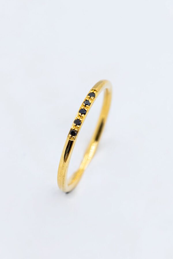 Anel minimalista ouro e diamantes pretos homem Anel minimalista ouro e diamantes pretos homem